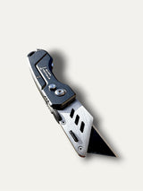 Straight Mate Knife with 10x Black Blades